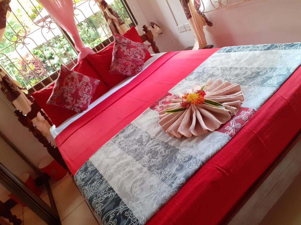 Gigi'S Self Catering Apartment ポート・グロード エクステリア 写真