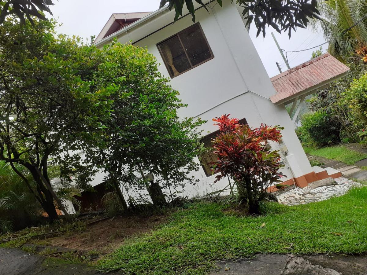 Gigi'S Self Catering Apartment ポート・グロード エクステリア 写真