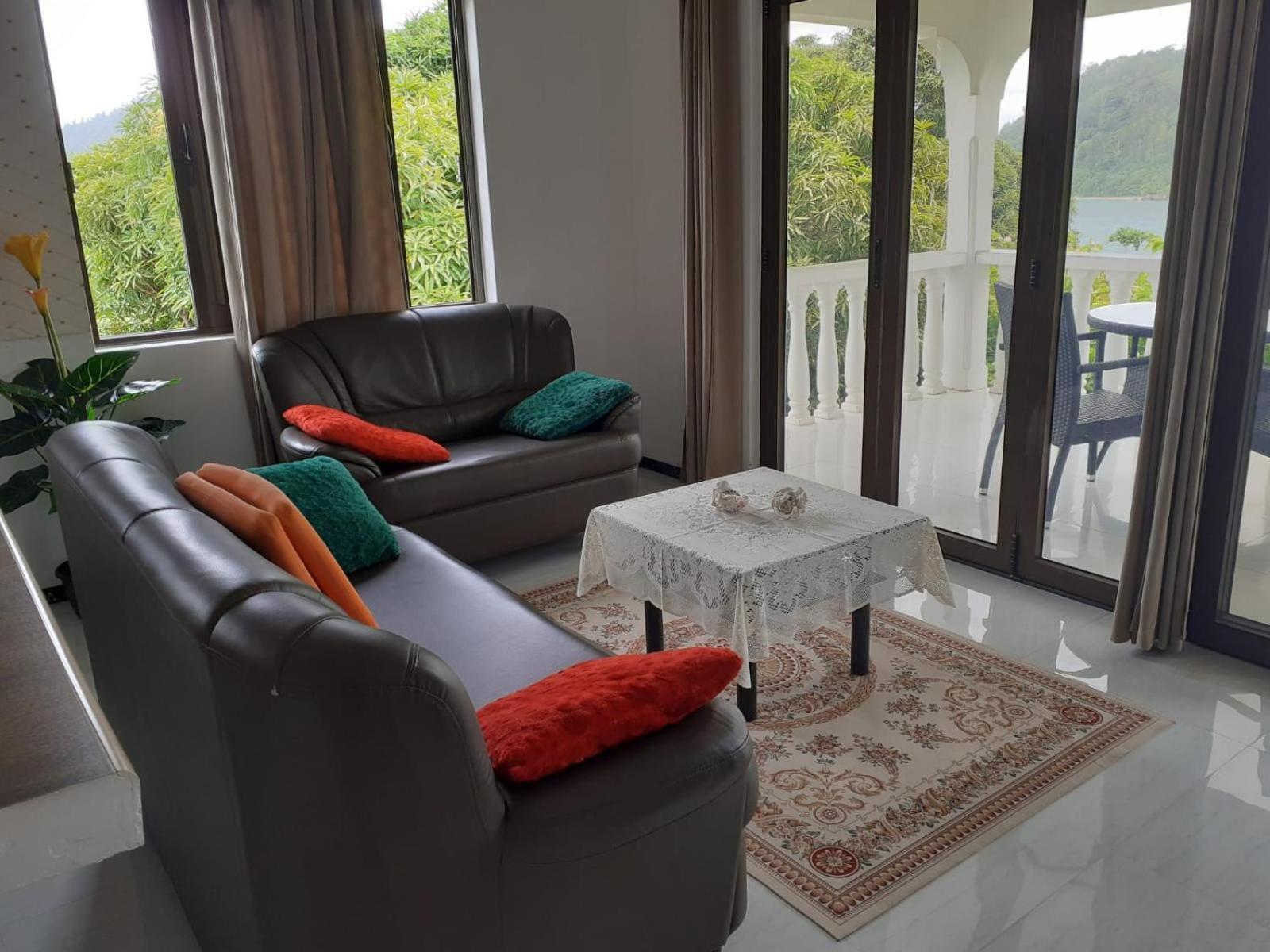 Gigi'S Self Catering Apartment ポート・グロード エクステリア 写真