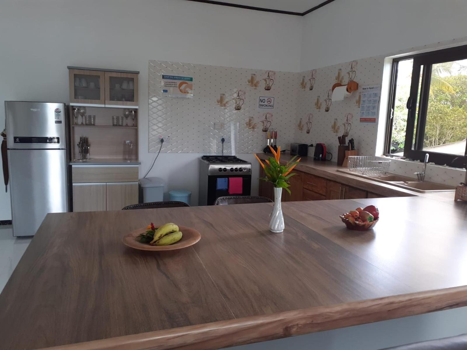 Gigi'S Self Catering Apartment ポート・グロード エクステリア 写真