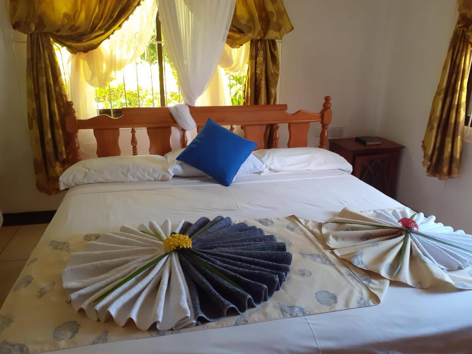 Gigi'S Self Catering Apartment ポート・グロード エクステリア 写真