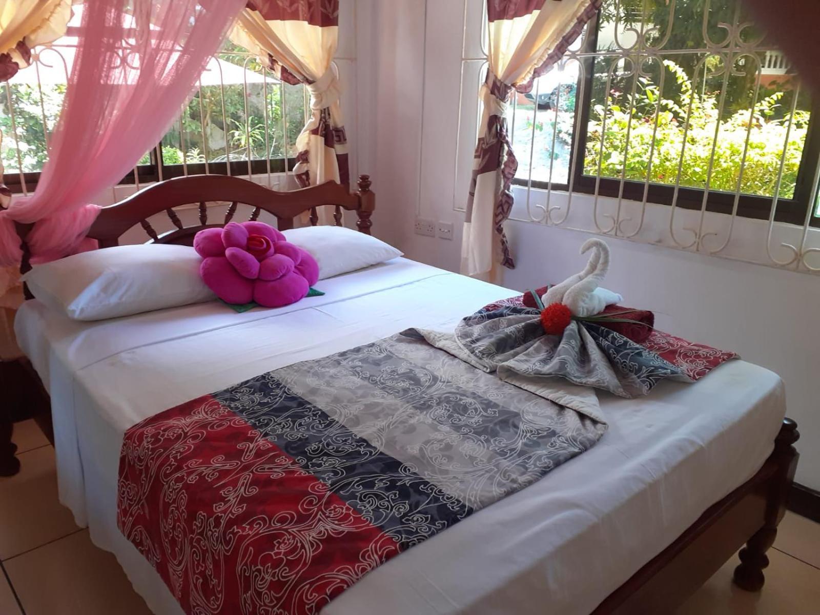 Gigi'S Self Catering Apartment ポート・グロード エクステリア 写真